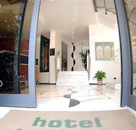 Hotel Boston Livorno Exterior photo