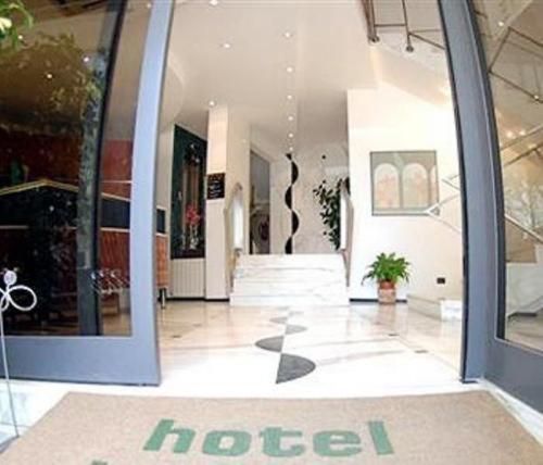 Hotel Boston Livorno Exterior photo